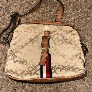 Tommy Hilfiger purse